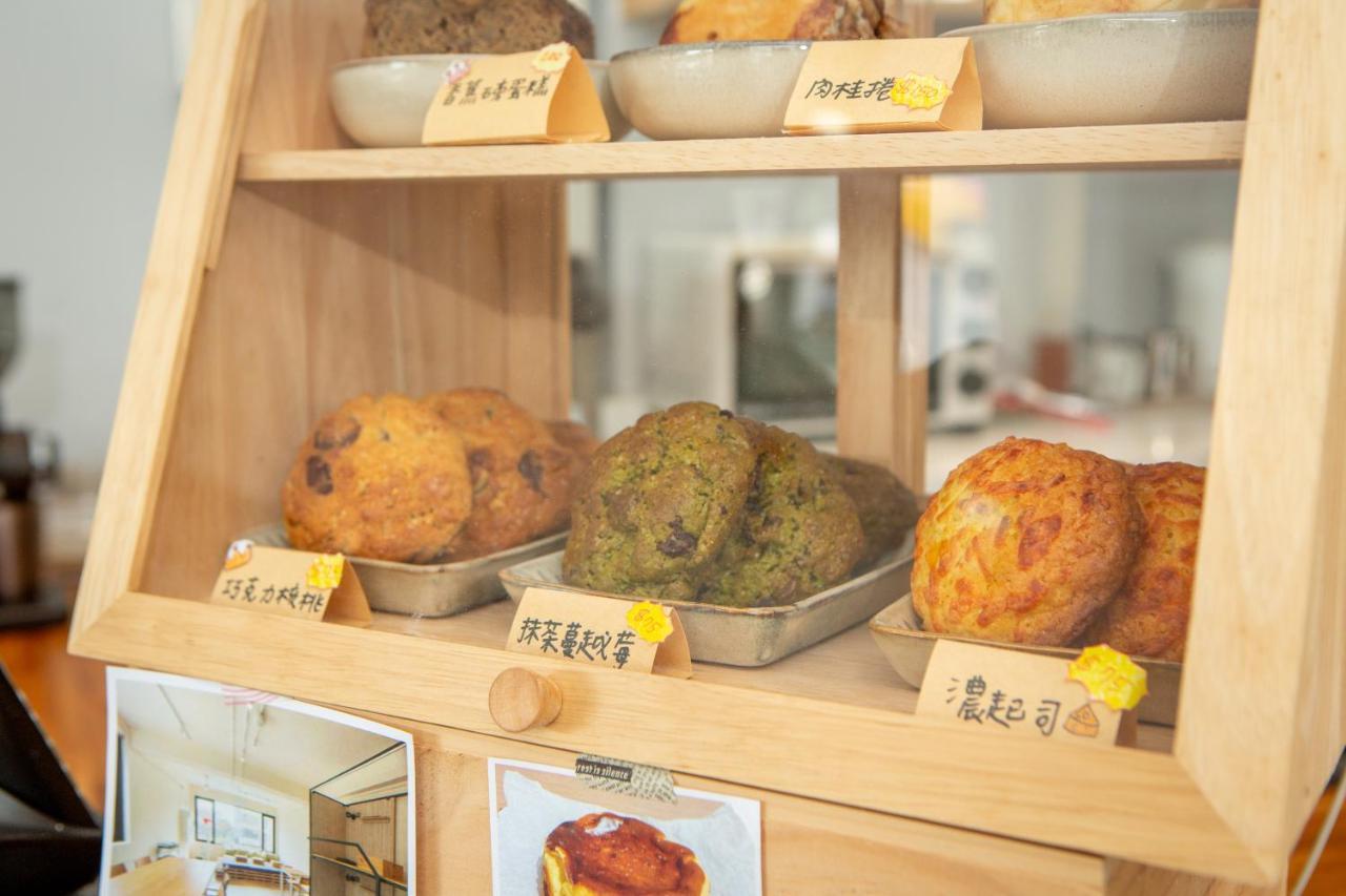 Corner Hostel & Cafe Тайпей Екстериор снимка